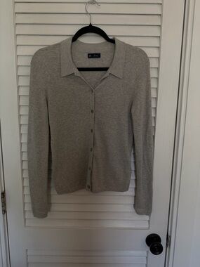 GAP Light Gray Ribbed Collared Button Cardigan